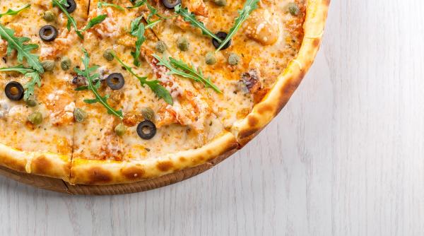 reteta pizza de post se face usor si e un deliciu