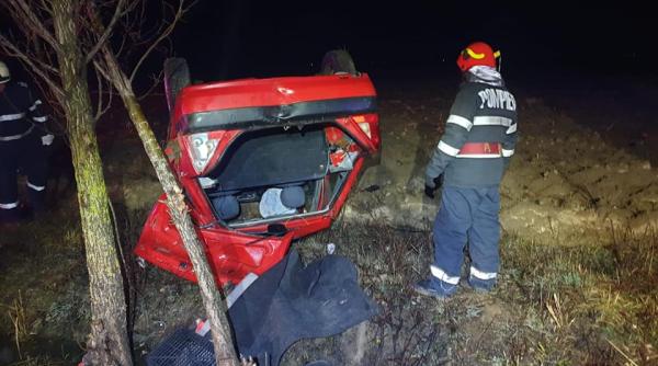 s au rasturnat cu masina pe camp doua victime in urma unui accident grav la satu mare