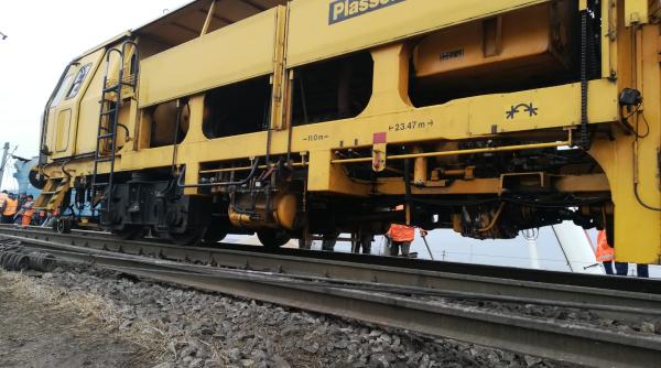 tren deraiat in olt traficul feroviar a fost reluat