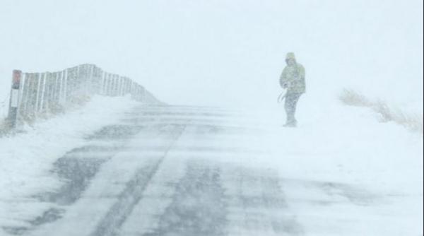 alerta meteo cod rosu de vreme rea pentru 14 judete