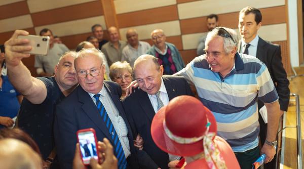 traian basescu candidatul care va lua capitala de la psd