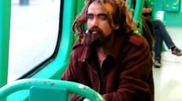 roman disparut de 18 ani gasit intr un tramvai din italia vorbea singur povestea halucinanta