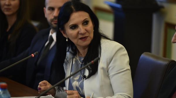 adina anghelescu sorina pintea este retinuta de dna