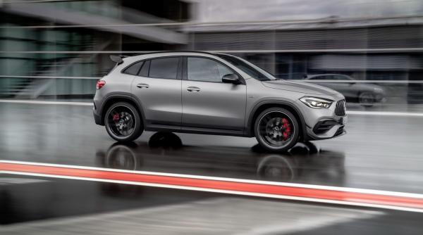 noul mercedes amg gla 45 cel mai puternic gla din lume