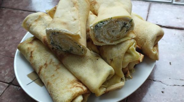 clatite cu urda si leurda reteta perfecta la inceput de saptamana