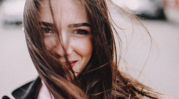 iasi  eveniment organizat pe 8 martie pentru femeile din familii defavorizate