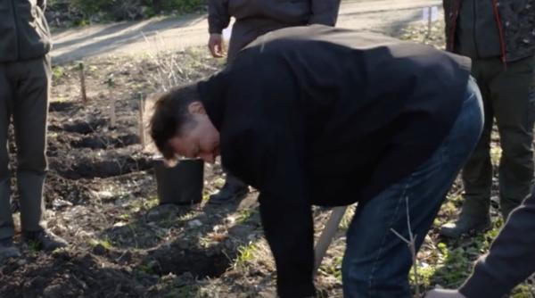 klaus iohannis la evenimentul de lansare a campaniei o padure cat o tara