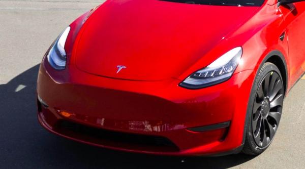 tesla a anuntat ca a produs primul milion de masini electrice