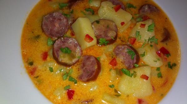 ciorba de cartofi cu carnati afumati absolut delicioasa