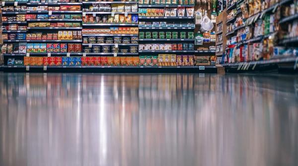 raed arafat spune daca se inchid hypermarket urile si mall urile