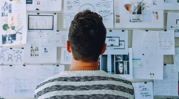 ciolos vrea sa i bage in somaj pe angajatii firmelor afectate de coronavirus