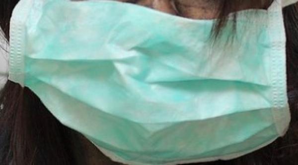 inconstienta maxima cu mastile purtate de teama noului coronavirus covid 19