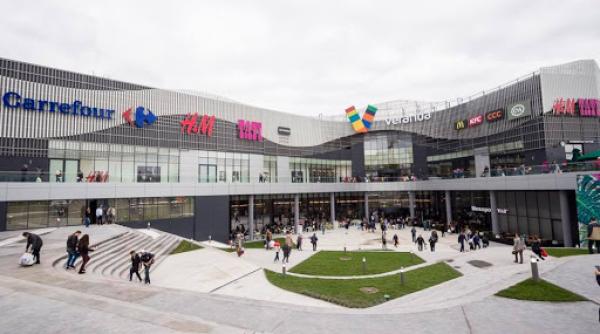 veranda mall isi reduce programul de functionare pana pe 31 martie