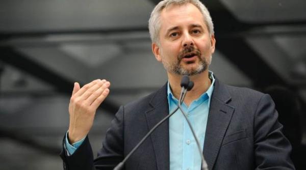 om de stiinta virusul nu poate fi oprit multi dintre noi vom ramane fara parinti si bunici