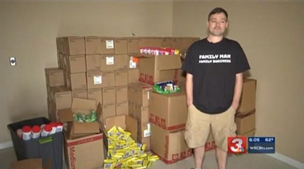 coronavirus doi frati obligati sa doneze sticle de dezinfectant de maini