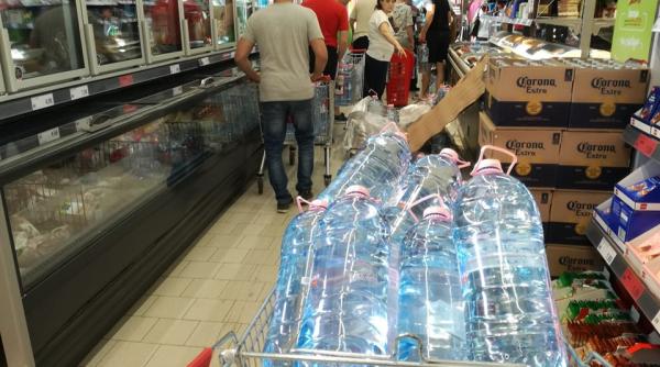 coronavirus un lant de supermarketuri introduce limite la achizitia unor alimente de baza