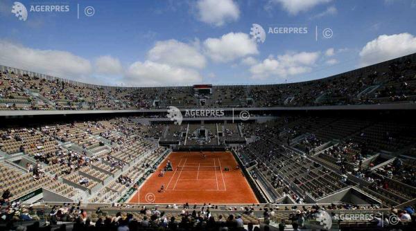 circuitele wta si atp suspendate simona halep locul ocupat