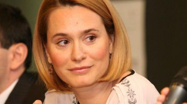 andreea esca in doliu mesajul sfasietor sincer sunt devastata