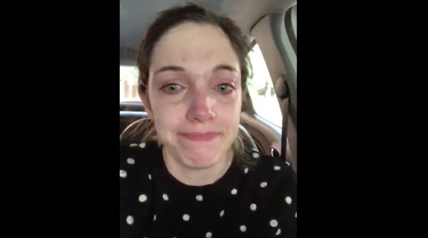 asistenta filmare disperata dupa o tura de zece ore e foarte greu ce va veni in spital nu sunt paturi asa arat cand ies din spital video