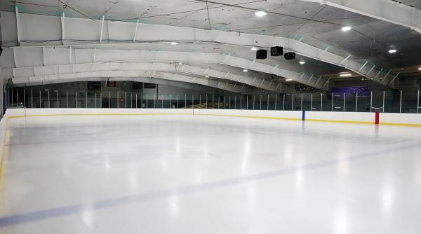 covid 19 morti in spania patinoar din madrid transformat in morga