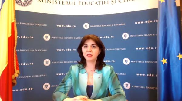 ministerul educatiei anuntul anului privind inghetarea anului scolar