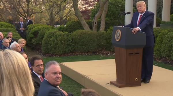 coronavirus trump prelungeste aplicarea masurilor privind distantarea sociala