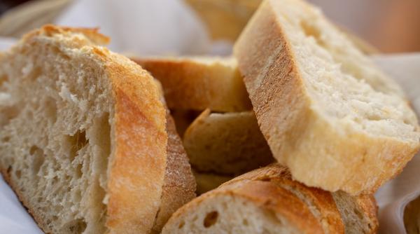 cum sa tai painea proaspata si pufoasa fara sa o rupi ai nevoie de apa fierbinte