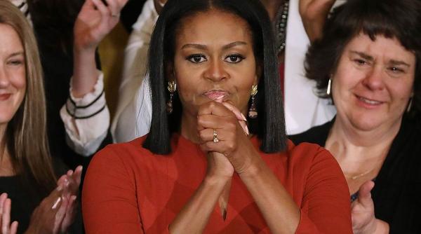 michelle obama despre covid 19 ne forteaza sa ne oprim ce fac sotii obama in izolare