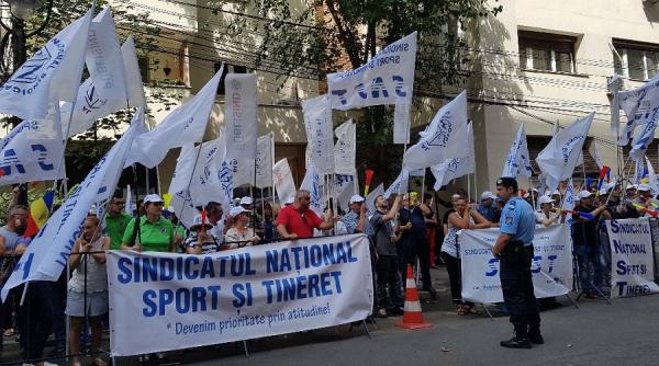 apel catre parlamentul romaniei sportul si tineretul au nevoie de sprijin