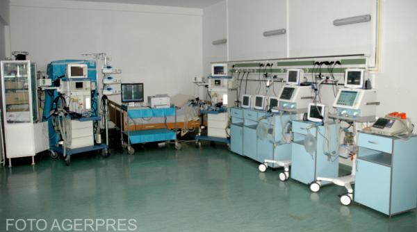 opt medicii de la spitalul de urgenta arad au demisionat peste 80 de angajati in concediu medical