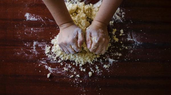 reteta fantastica cu paine branza dar si alte ingrediente delicioase