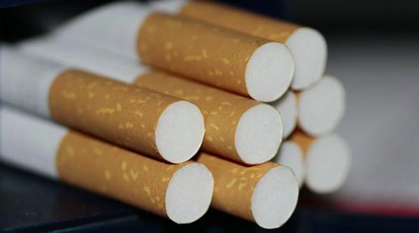 coronavirus compania care produce dunhill kent si pall mall cauta un vaccin