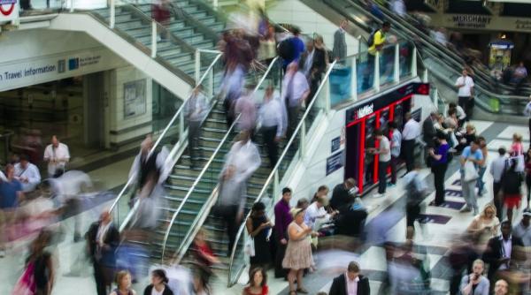 google a lansat datele colectate din romania cati romani au mai iesit in mall uri de la inceputul starii de urgenta