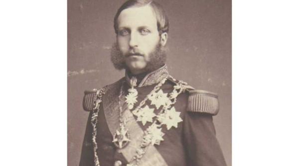 cucu sau pasarica la balciul mosilor povestea vechilor fotografi din bucuresti iii