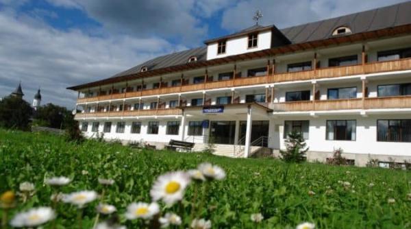 preot acuzat de agresiune sexuala la un centru de carantinare la neamt