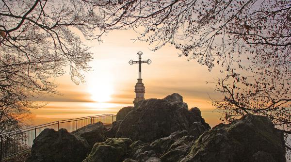 calendar crestin ortodox sarbatoare 7 aprilie 2020 sfantul rastignit cu capul in jos