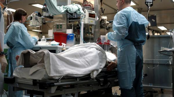 medic militar de la suceava marturie din infern simt un fior rece ma uit sus spre dumnezeu aici e razboi