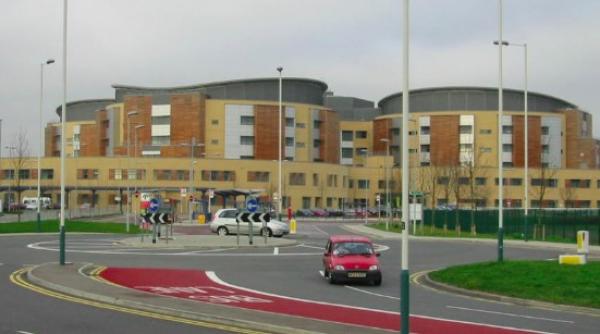 covid 19 medic britanic care s a plans de lipsa protectiei mort din cauza virusului