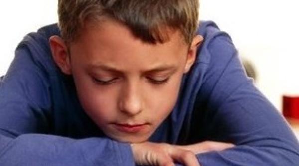 sunt mama unui adolescent cu autism am voie sa ies autoritatile explica