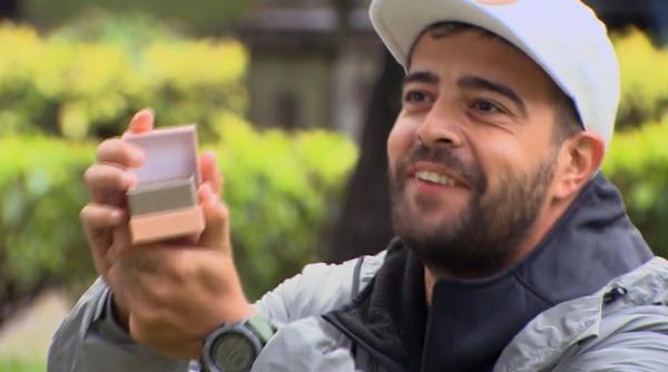 speak a cerut o in casatorie pe stefania nimeni nu a mai facut asta in emisiune