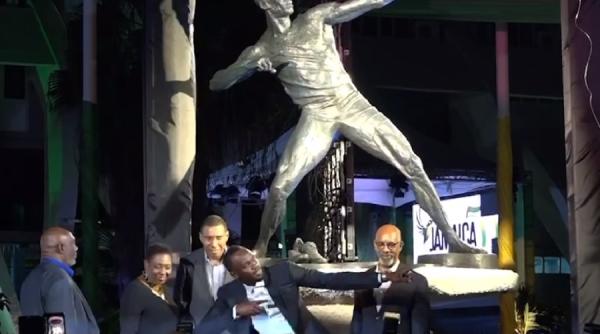 usain bolt apara distantarea sociala cu o fotografie