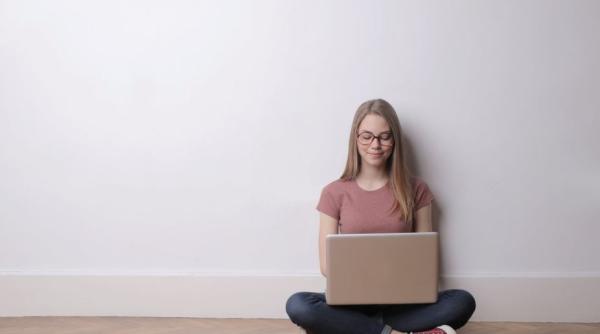 cum ne protejam ochii cand stam ore in sir on line regula 20 20 20