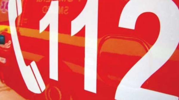 evacuari in vinerea mare dintr un bloc al carui acoperis a fost cuprins de flacari