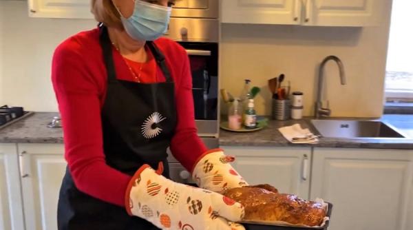 fundatia regala margareta nou gest de pasti pentru varstnici