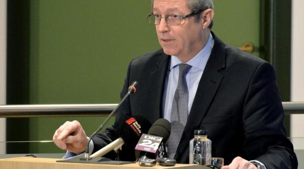 streinu cercel despre secretul benzii metalice de la mastile de protectie