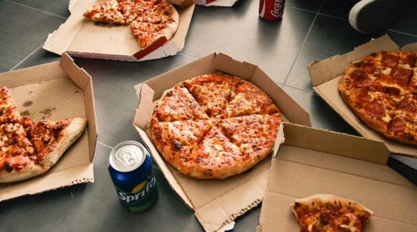 de ce sa nu ti comanzi pizza gata feliata acasa greseala majora