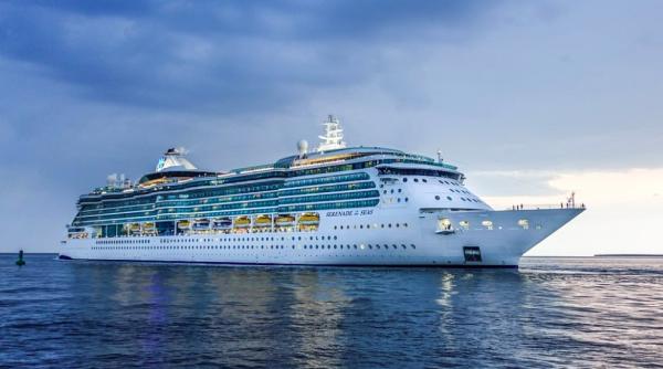 ultimele nave de croaziera ajung in porturi in ce lume se intorc pasagerii