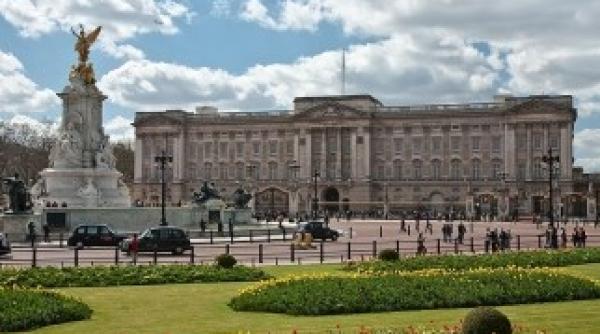 palatul buckingham si castelul windsor anuleaza evenimentele din iunie din cauza pandemiei