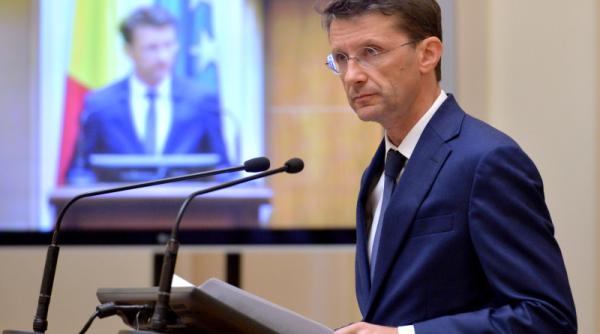 zeci de mii de romani cer amanarea ratelor dan suciu bnr spune cate au fost aprobate