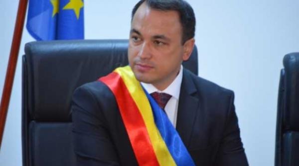 primar de municipiu fara permis de conducere